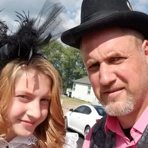 Meet your Posher, Todd